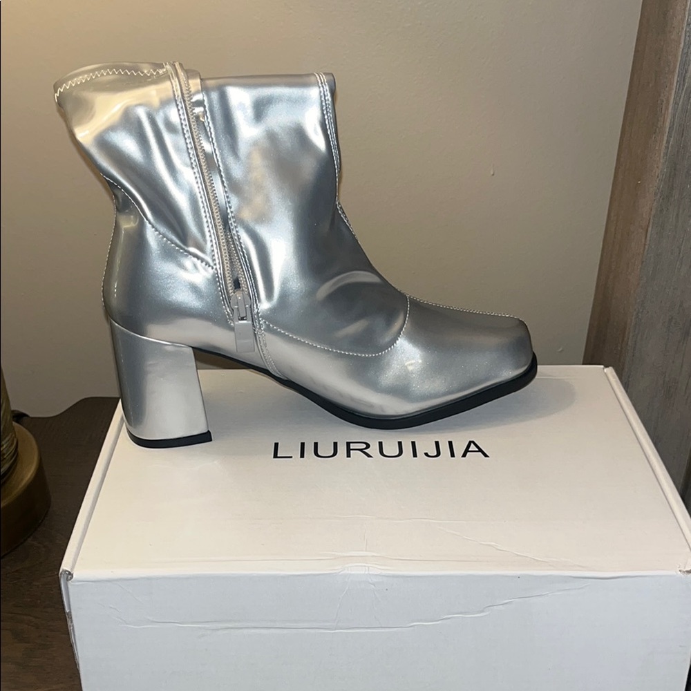 Futuristic Silver Heeled Boots with Chunky Heel